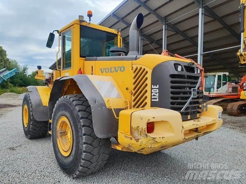 Volvo L120E 轮式装载机