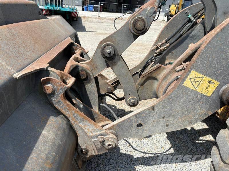 Volvo L90H 轮式装载机