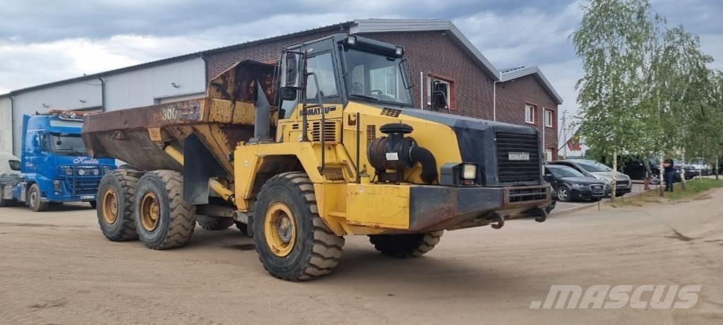 Komatsu HM 300-2 铰接式自卸车