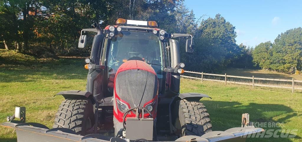Valtra N114HT5 拖拉机/农用车