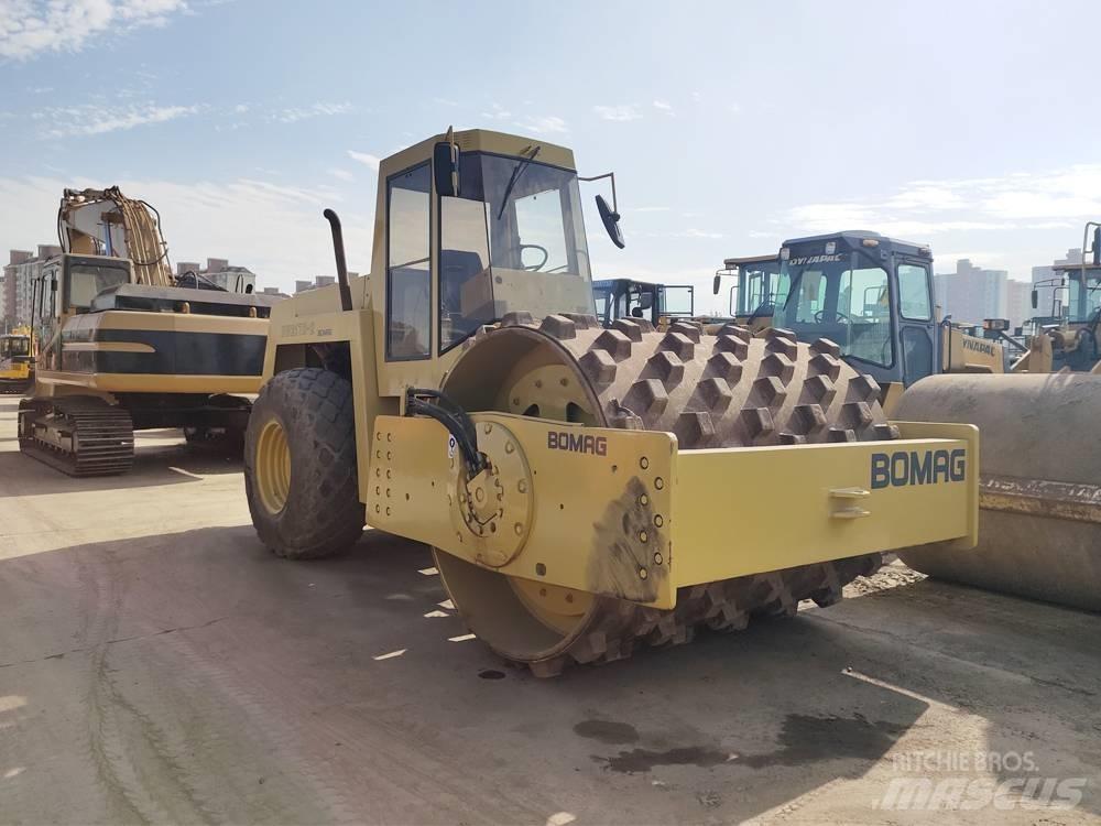 Bomag BW 217 单轮压路机