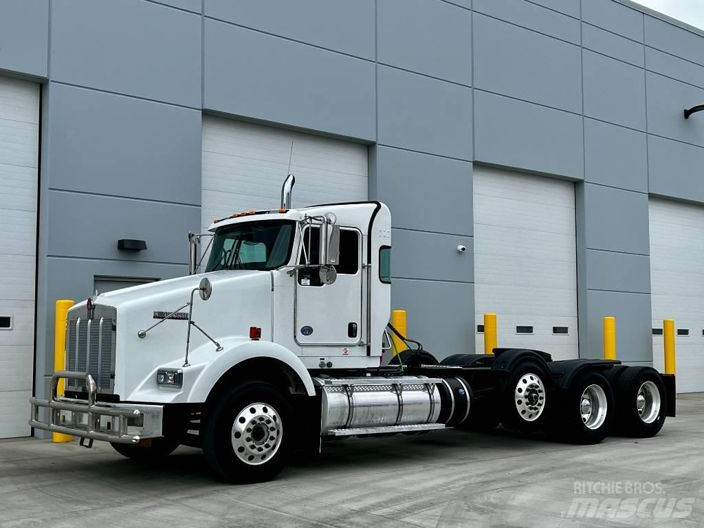 Kenworth T 800 牵引车
