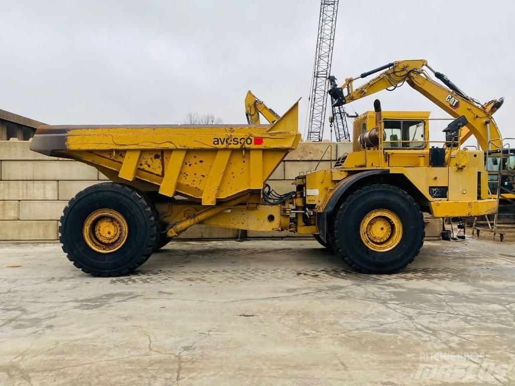 CAT D 25 C 铰接式自卸车