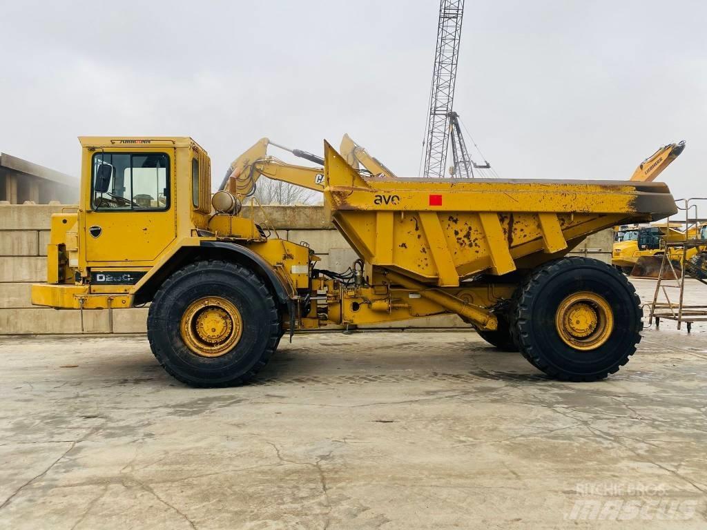 CAT D 25 C 铰接式自卸车