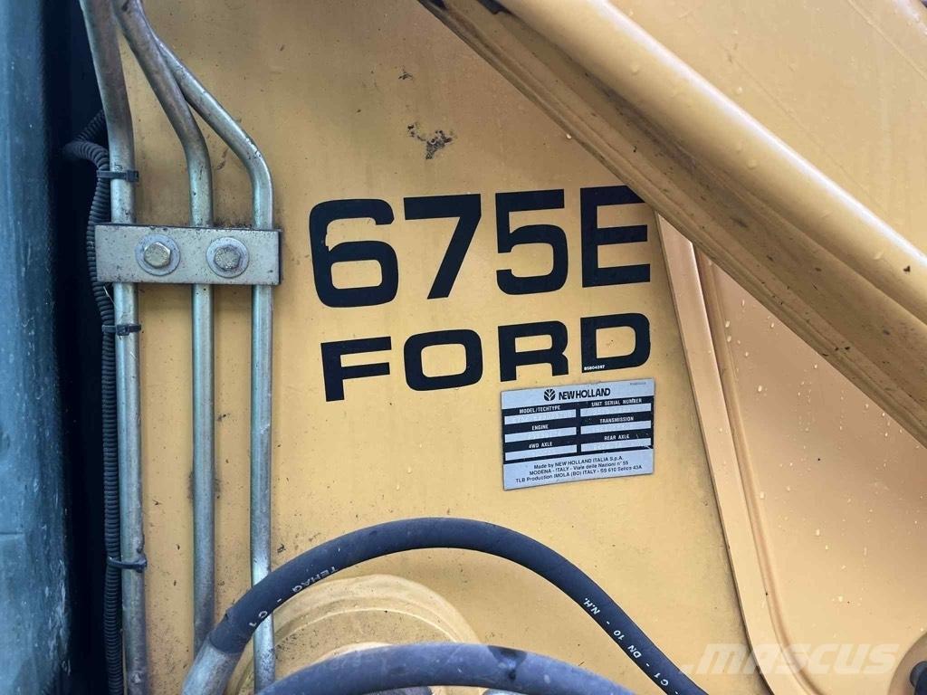 New Holland 675 E 反铲装载机