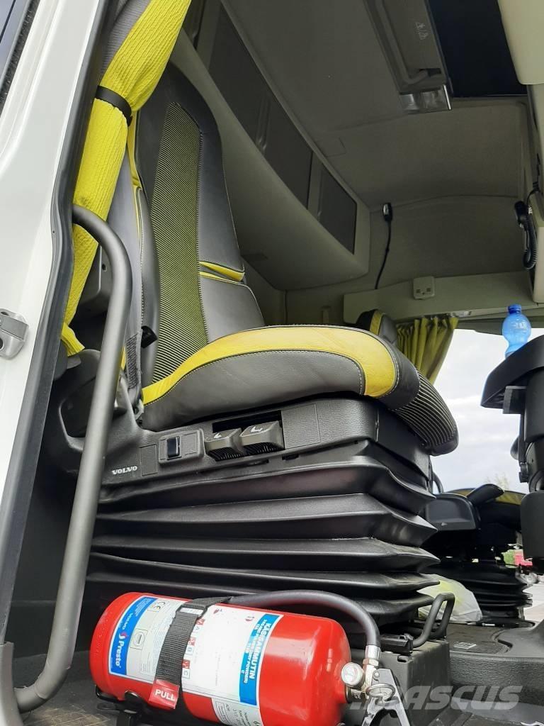 Volvo FH 16 木材运输车