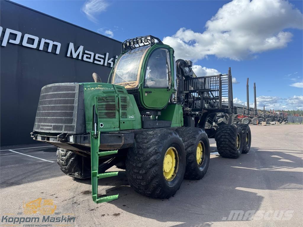 John Deere 1910E 集运机