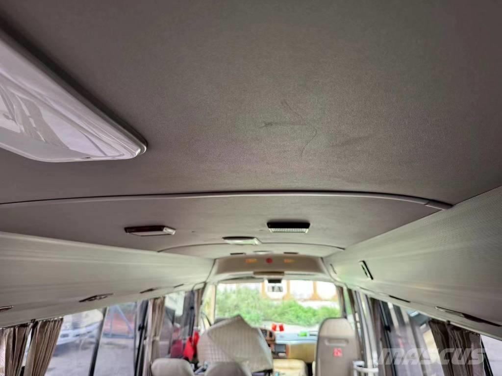 Toyota Coaster Bus 迷你巴士