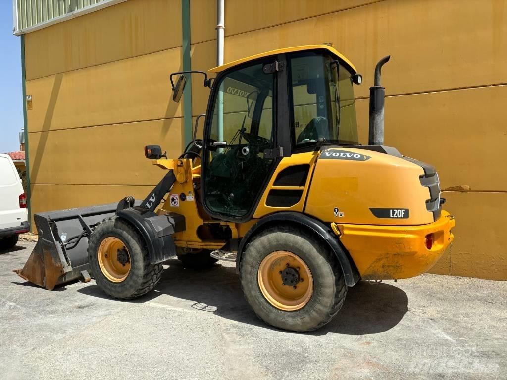 Volvo L 25 F 轮式装载机