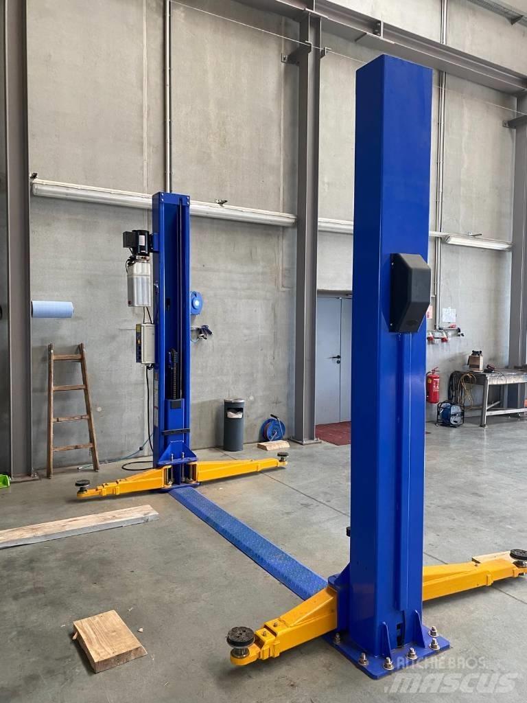  Hebebühne 4 Tonnen 工具车