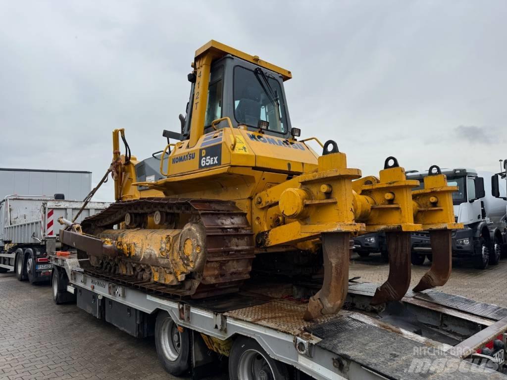 Komatsu D 65 EX-12 履带式推土机