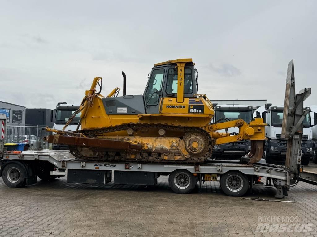 Komatsu D 65 EX-12 履带式推土机