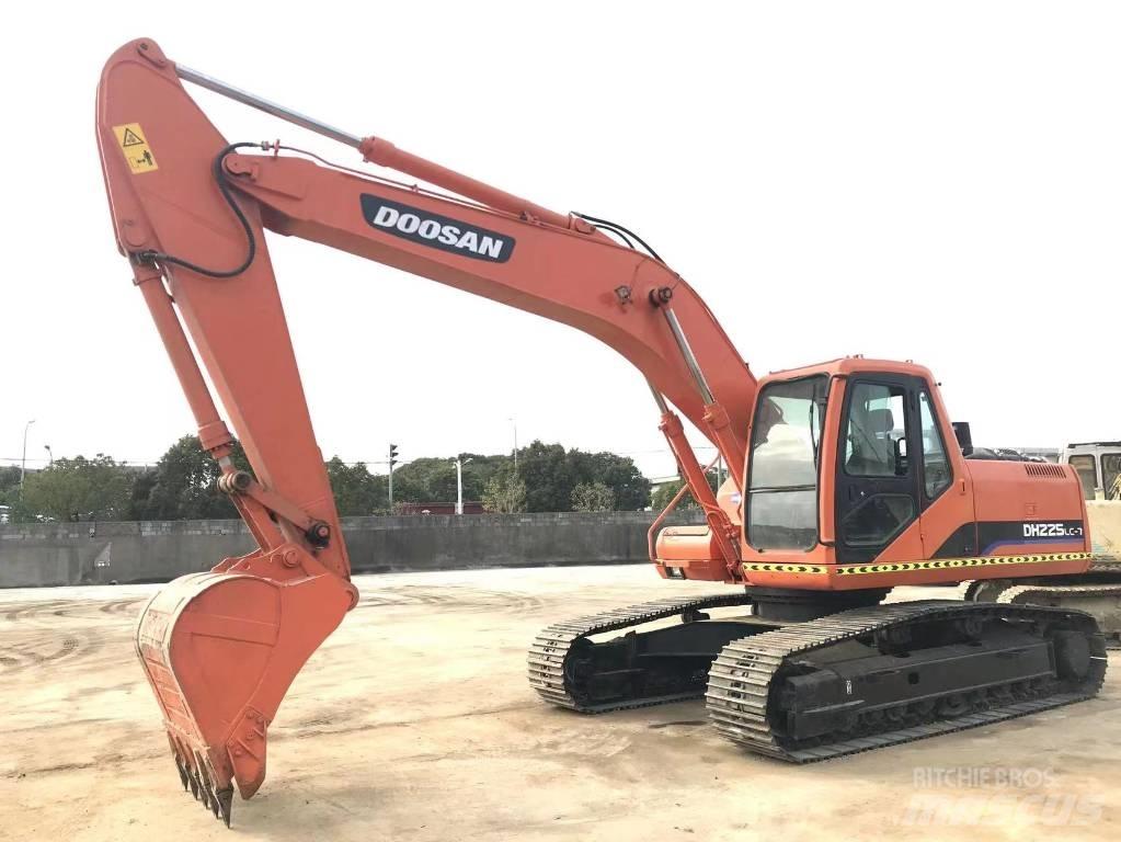 Doosan DH 225 LC-9 履带挖掘机