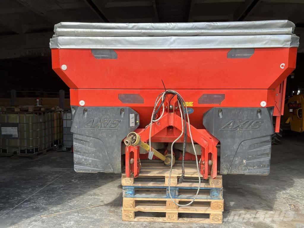 Kuhn 40.1W 矿物肥料撒播机