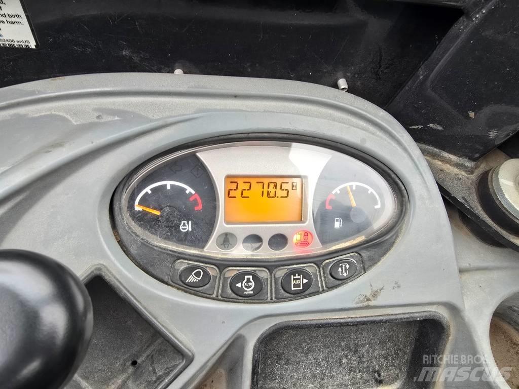 Bobcat E 20 小型挖掘机