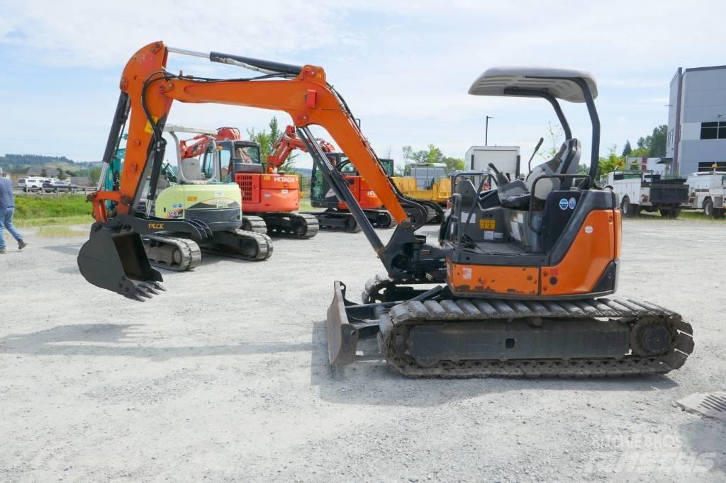 Hitachi ZX40U-3 小型挖掘机