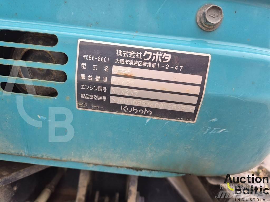Kubota U 25 小型挖掘机
