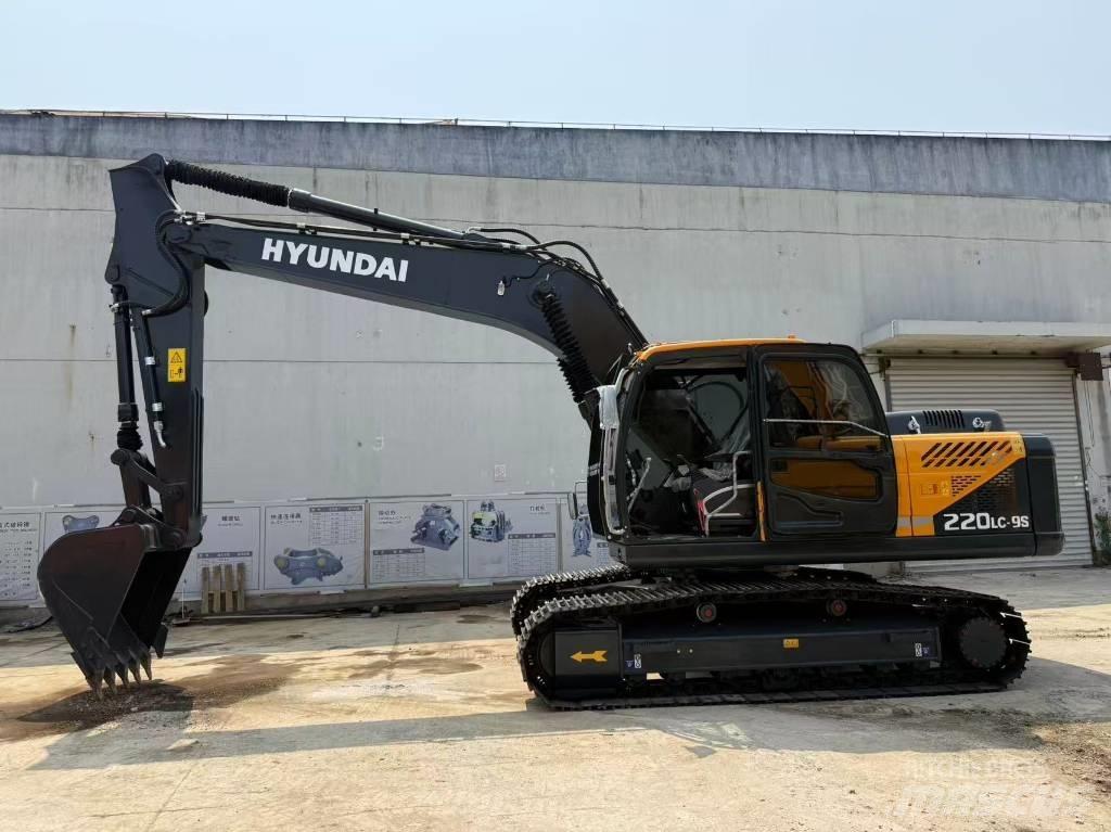 Hyundai R220LC-9S 中型挖掘机