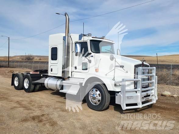 Kenworth T800 牵引车
