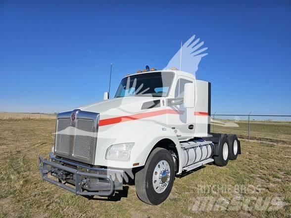 Kenworth T880 牵引车
