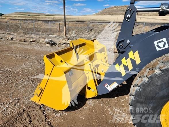 XCMG XC938U 轮式装载机