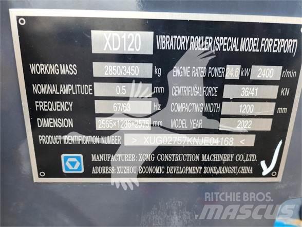 XCMG XD120 单轮压路机