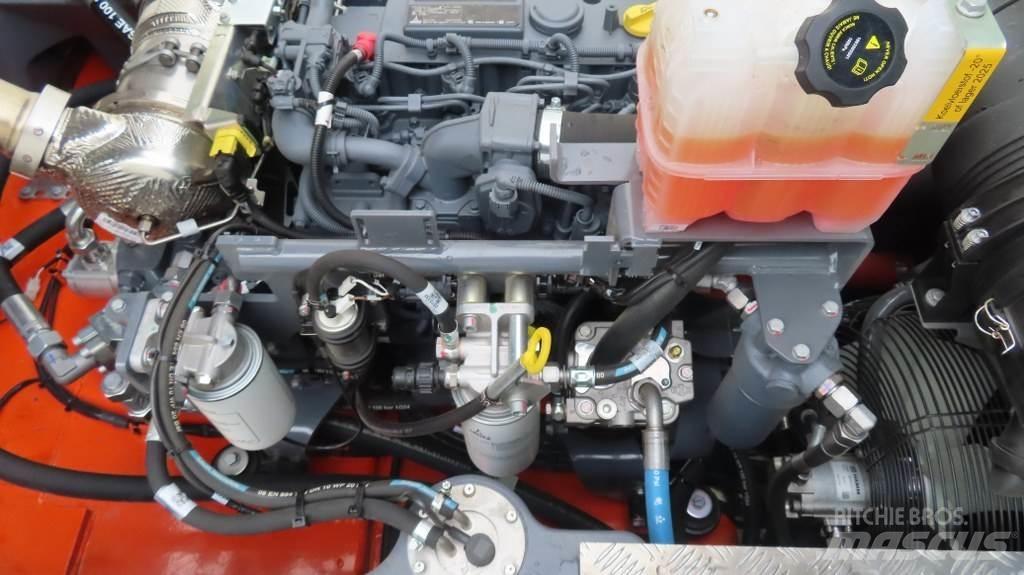 Hamm HP180i 胶轮压路机
