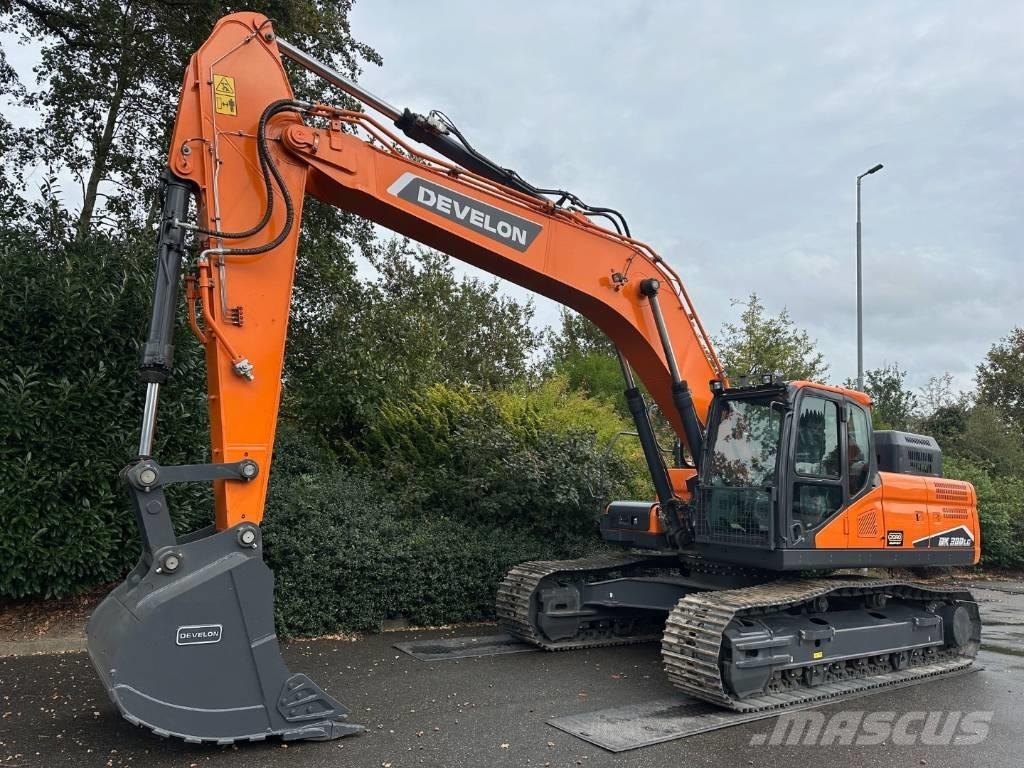 Develon DX 300 LC-7M 履带挖掘机