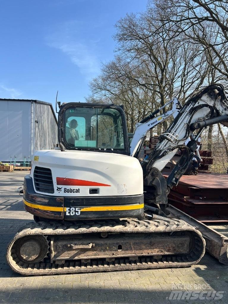 Bobcat E 85 中型挖掘机