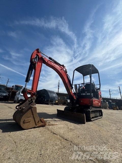 Kubota KX 015-4 小型挖掘机