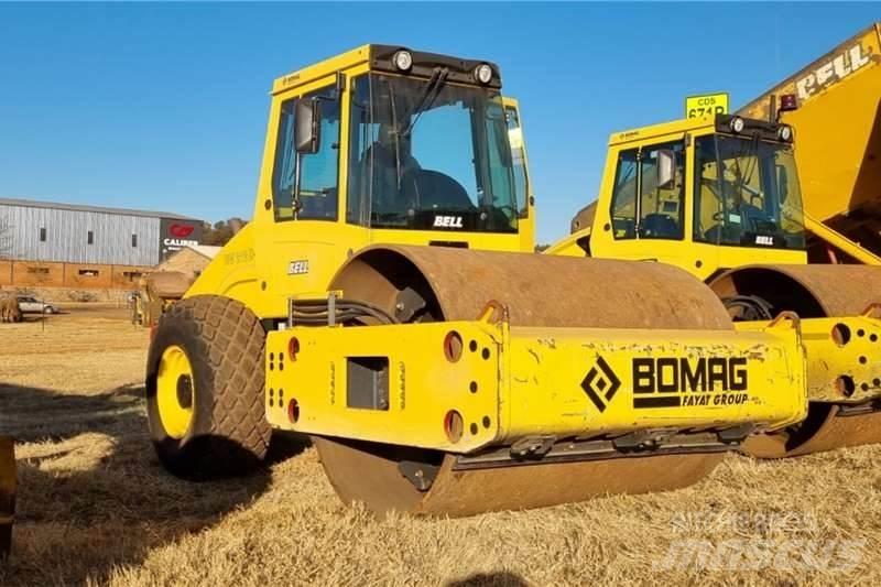 Bomag BW212D-40 复合式压路机