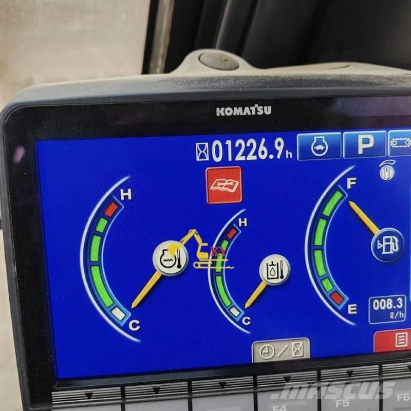 Komatsu PC 300-8 履带挖掘机