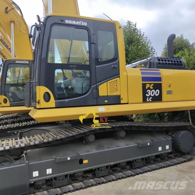 Komatsu PC 300-8 履带挖掘机