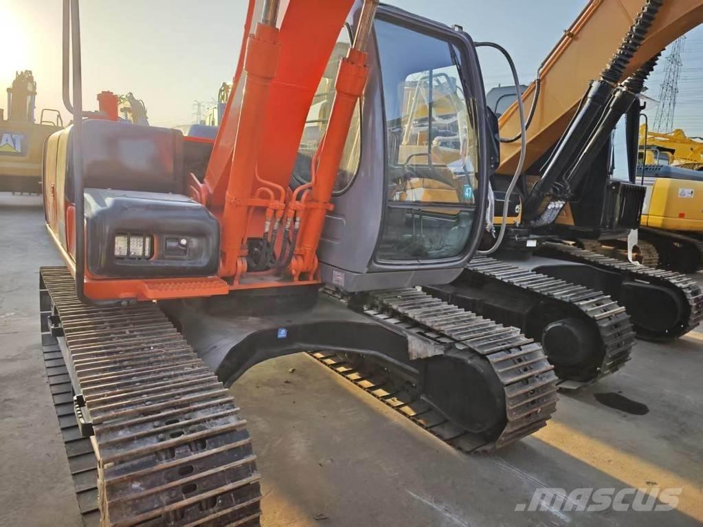 Hitachi ZX 120 履带挖掘机
