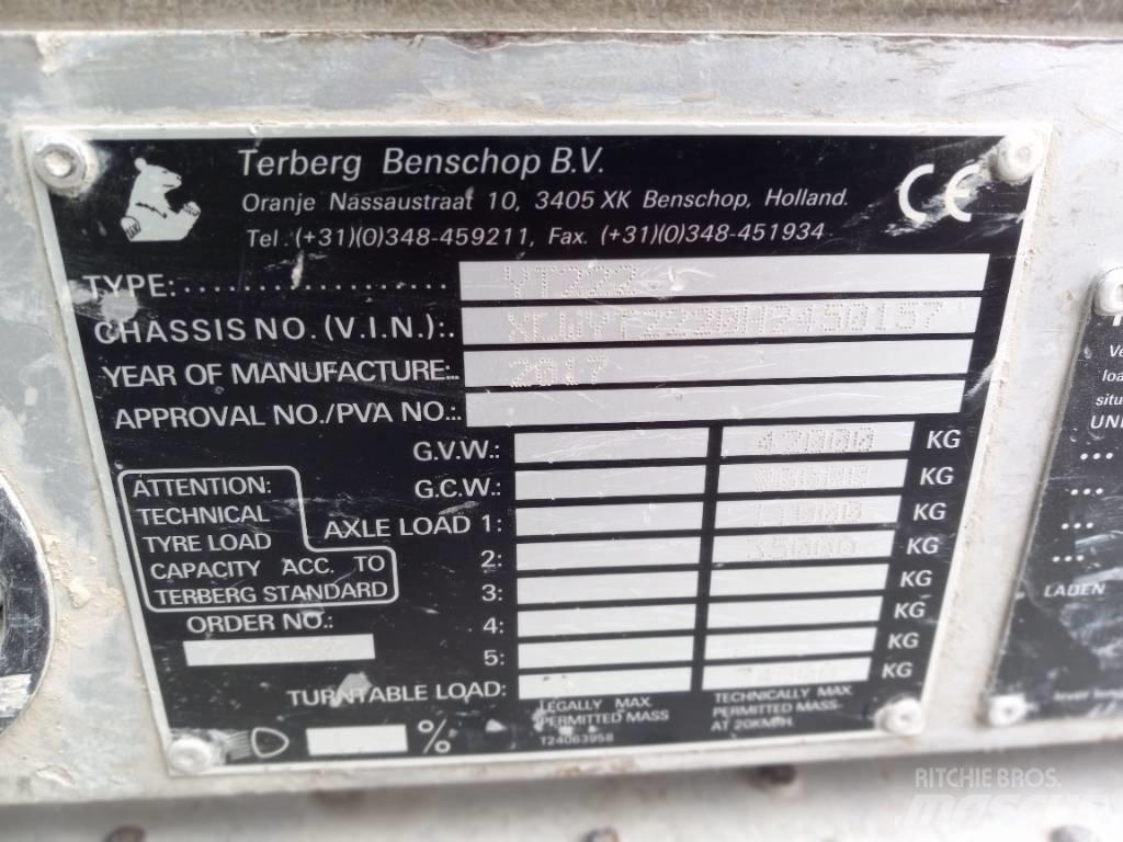 Terberg YT222 码头牵引车