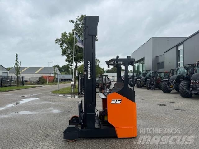 Doosan BR 25 JW-9 前移式叉车