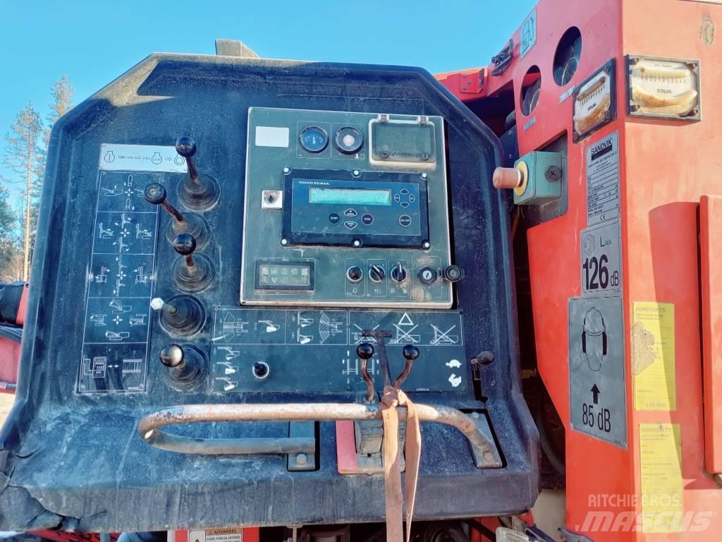 Sandvik DC 560 钻孔机