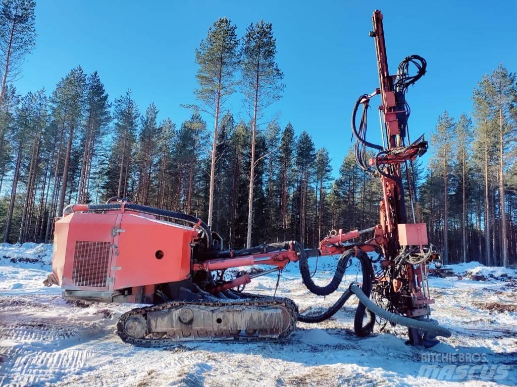Sandvik DC 560 钻孔机
