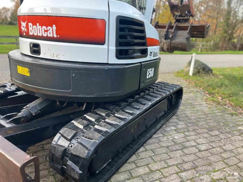 Bobcat E50 小型挖掘机