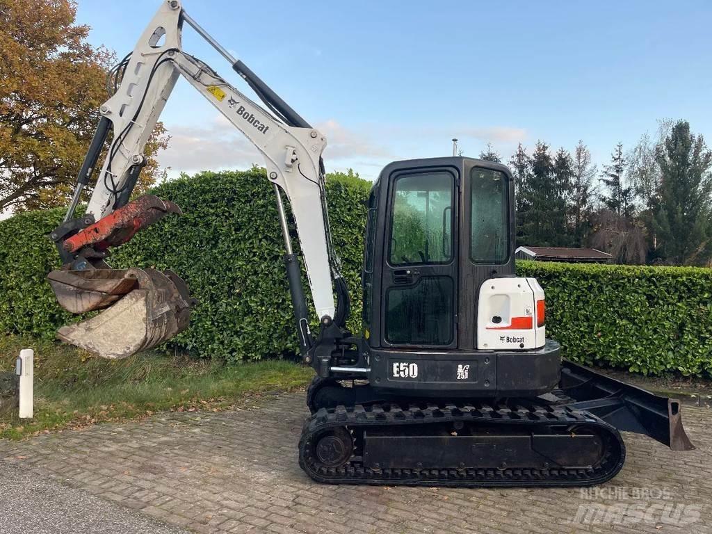 Bobcat E50 小型挖掘机