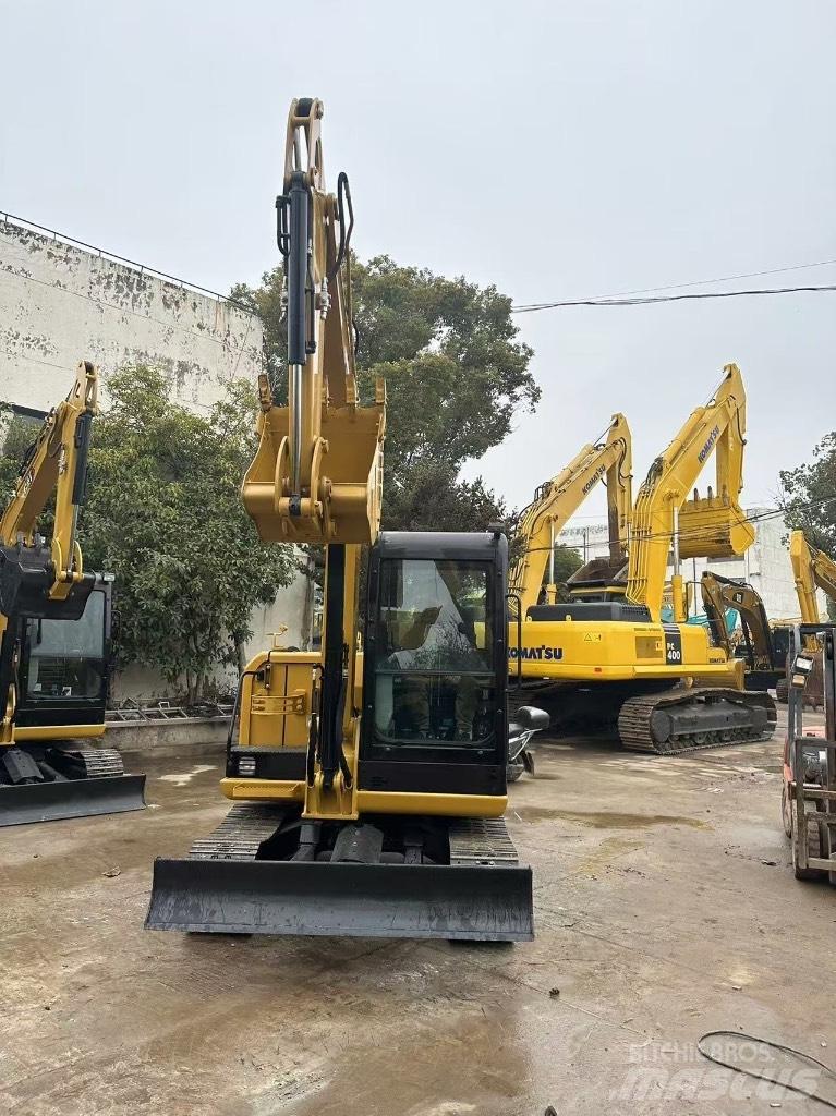 CAT 305.5 小型挖掘机