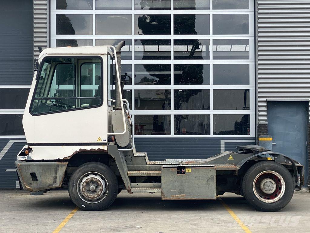 Terberg YT222 牵引车