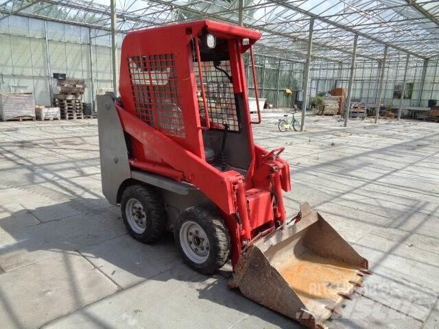 Gehl 1640 滑移装载机