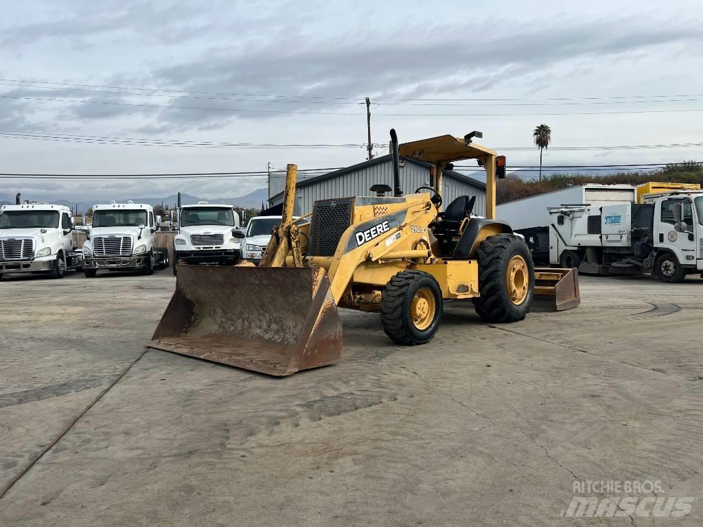 John Deere 210 LE 前装载和挖掘机
