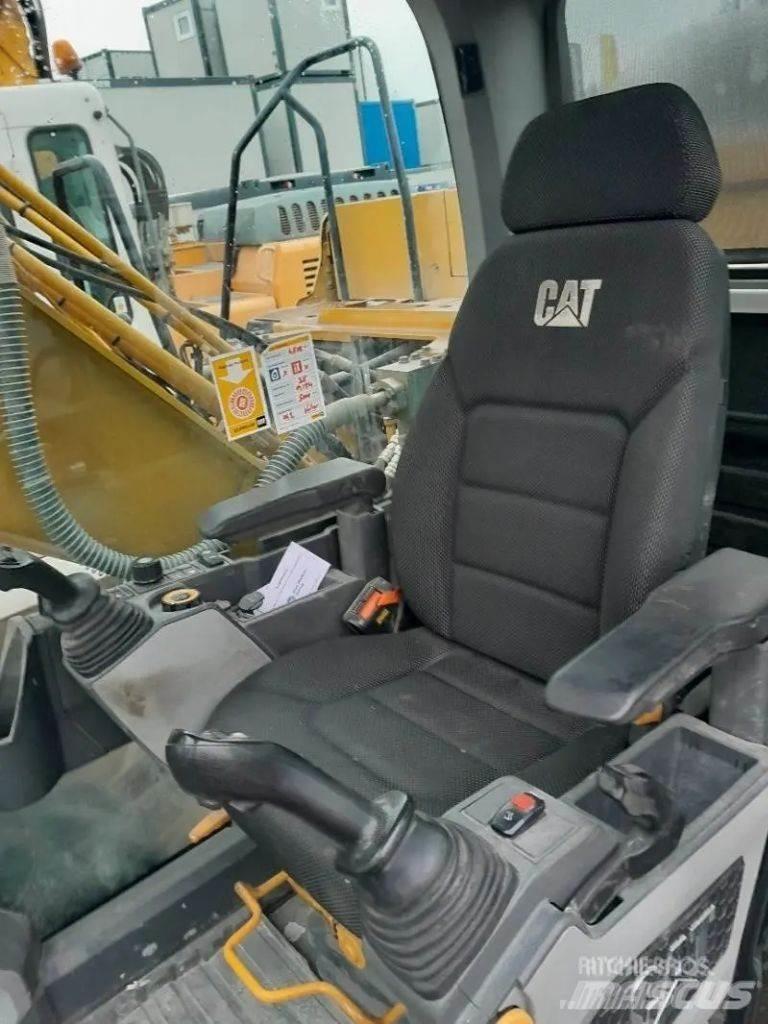 CAT 320 履带挖掘机