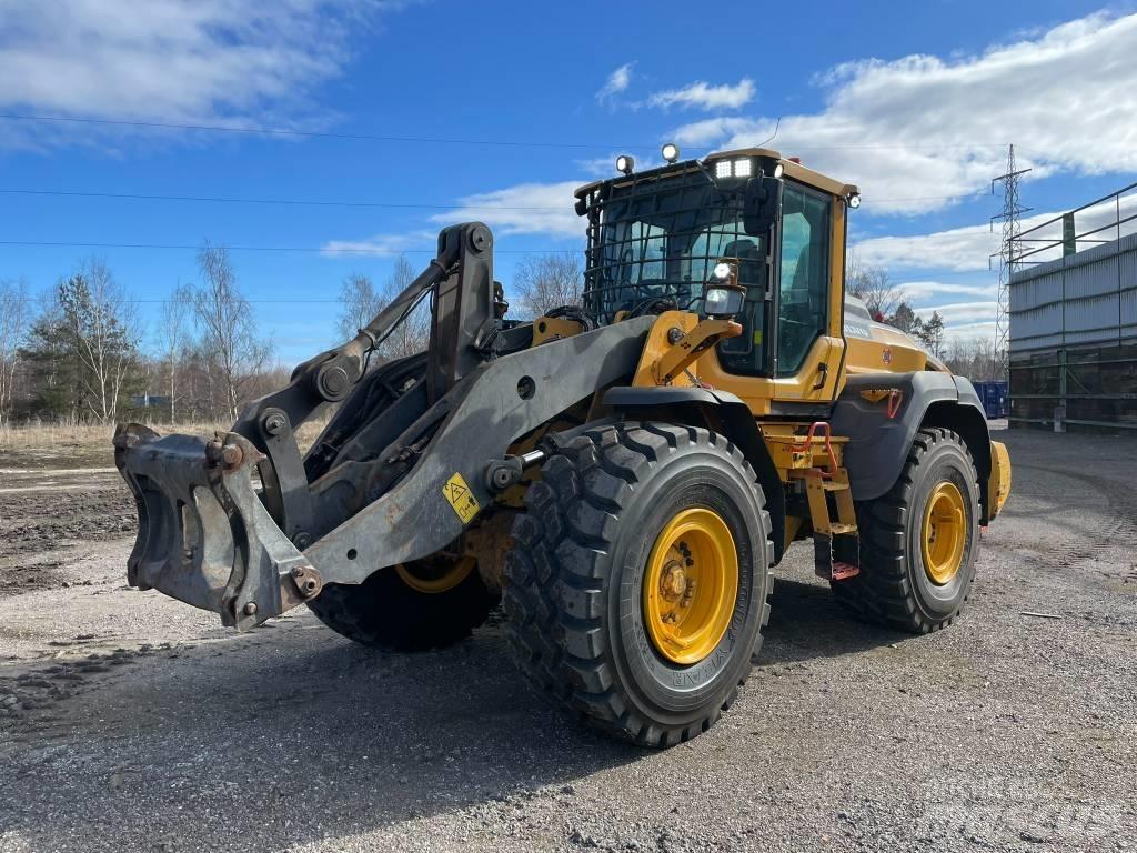 Volvo L 120 H 轮式装载机