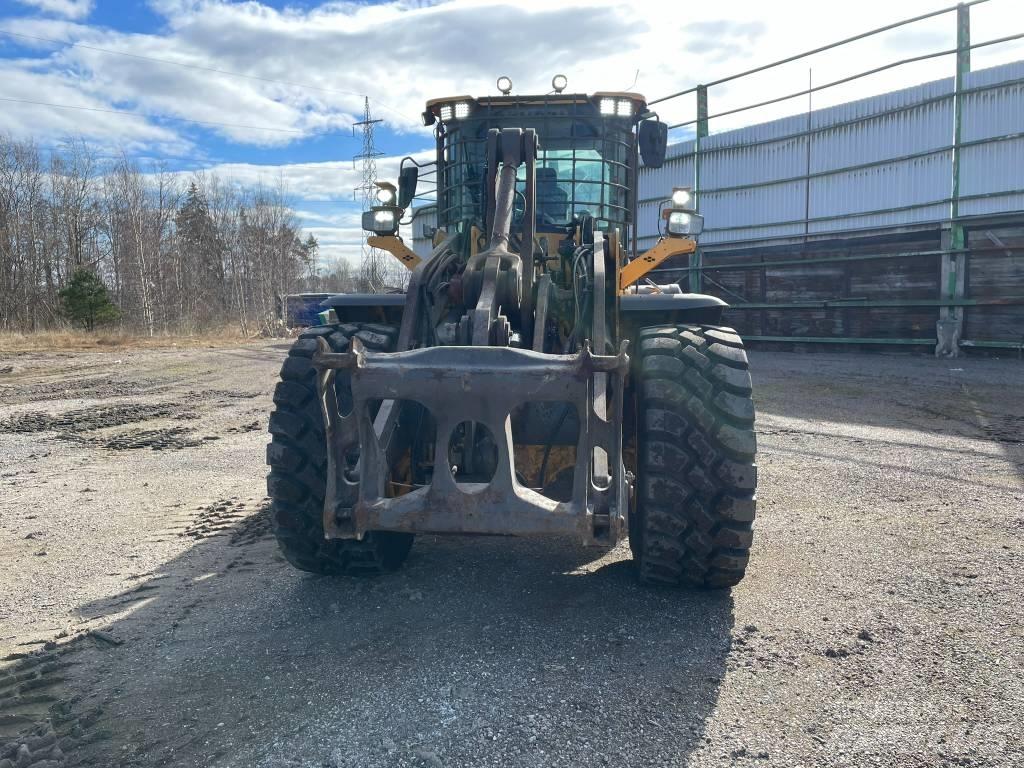 Volvo L 120 H 轮式装载机