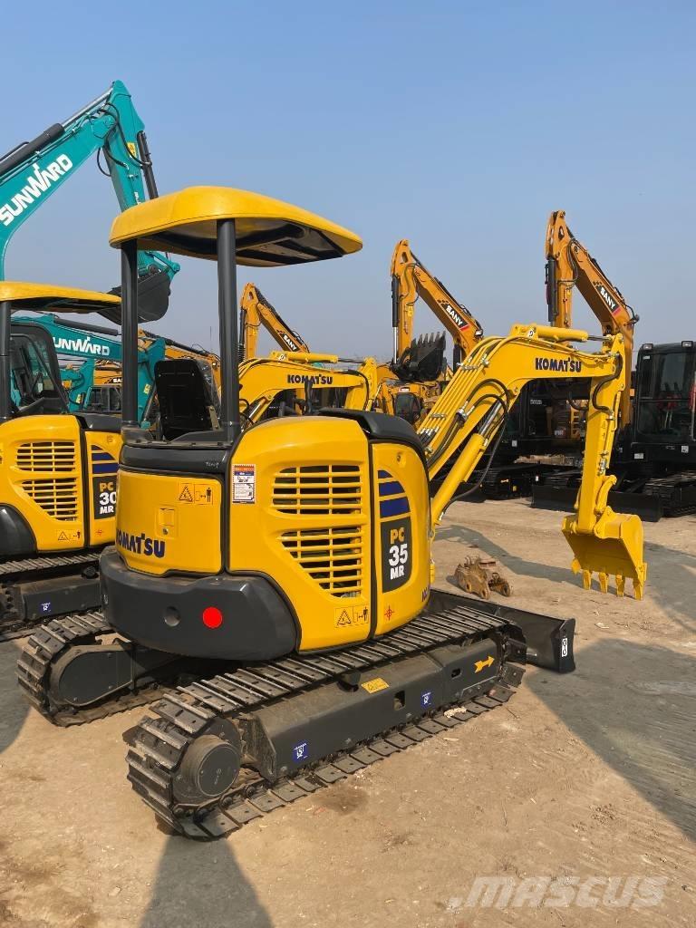 Komatsu PC35 小型挖掘机