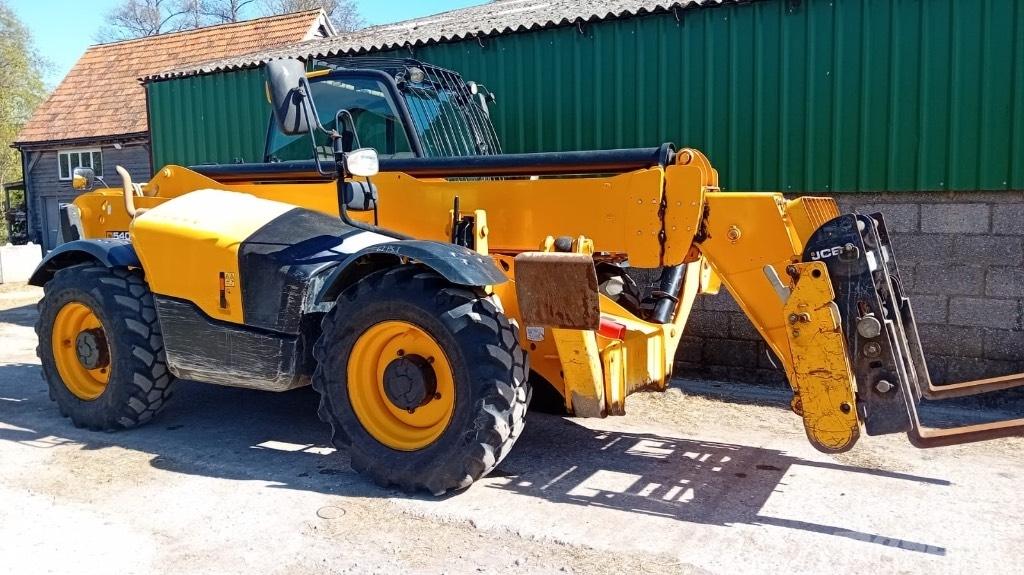 JCB 540-140 伸缩臂叉装车|叉装车