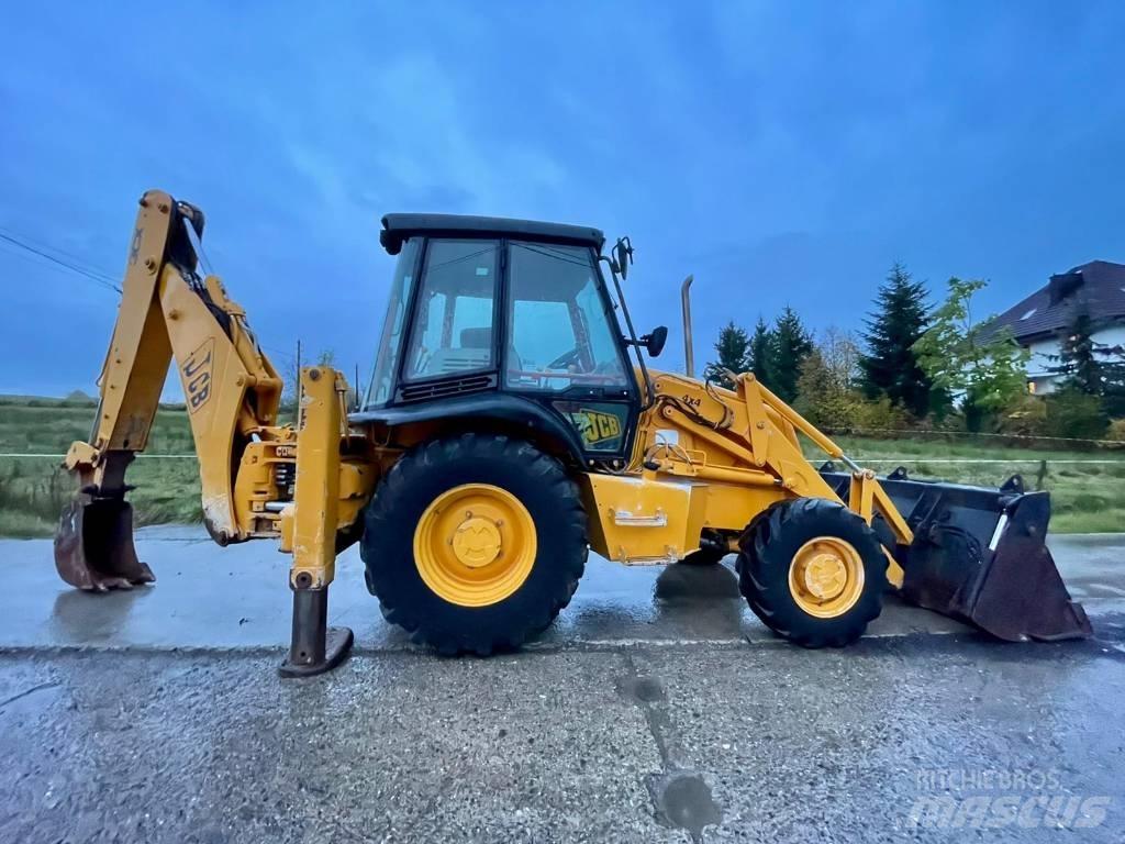 JCB 3CX 反铲装载机
